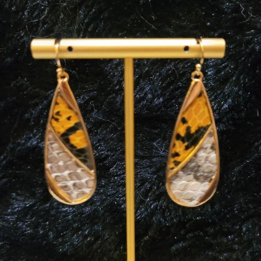 NWT Leather Python Print Gold Drop Earrings